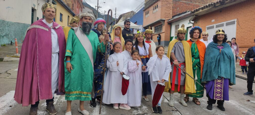 La epifanía y la llegada de los reyes magos, se celebra desde inicios del siglo XX y que se ha mantenido hasta nuestros días, atrayendo a no solo a colombianos de diferentes departamentos sino también extranjeros que ya ven esta celebración de tres días como un evento con sello Marca País.